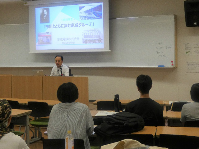 市川学の様子